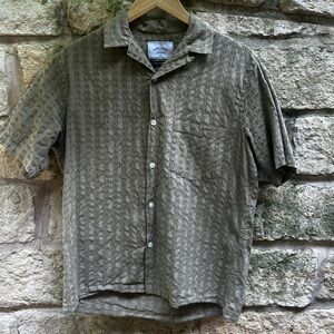 Portuguese Flannel Seersucker Brown Button Down in Size Medium